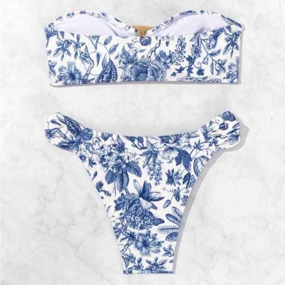 Bikini Set - Picture 2 of 2